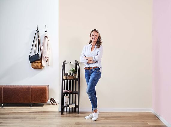 Turning a wooden sled into a home-made shelf