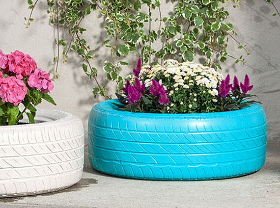 Flower pots made from car tyres