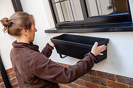 Window flower box W590 5D  325  LowRes