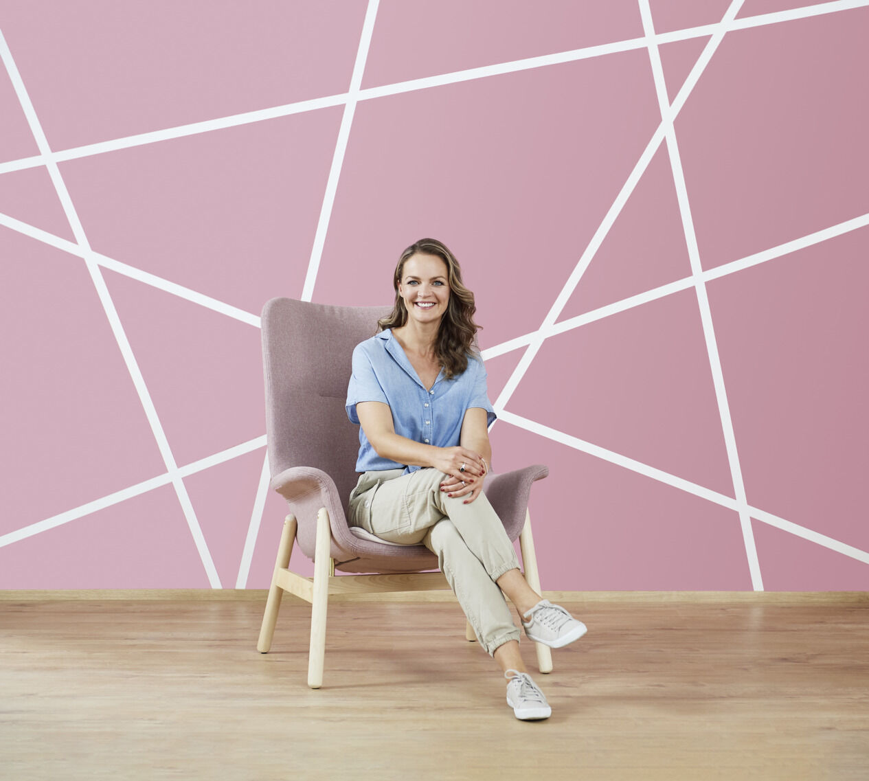 pink wall design ambience 2