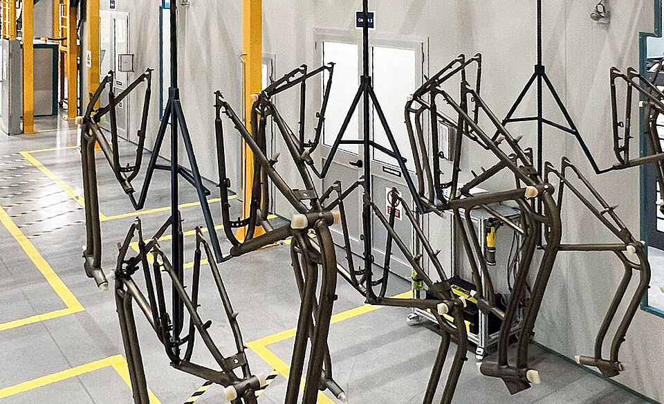 recubrimiento en polvo de cuadros de bicicleta