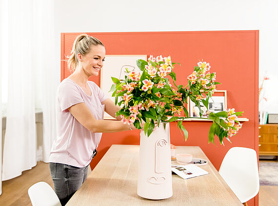Design and decorate vase