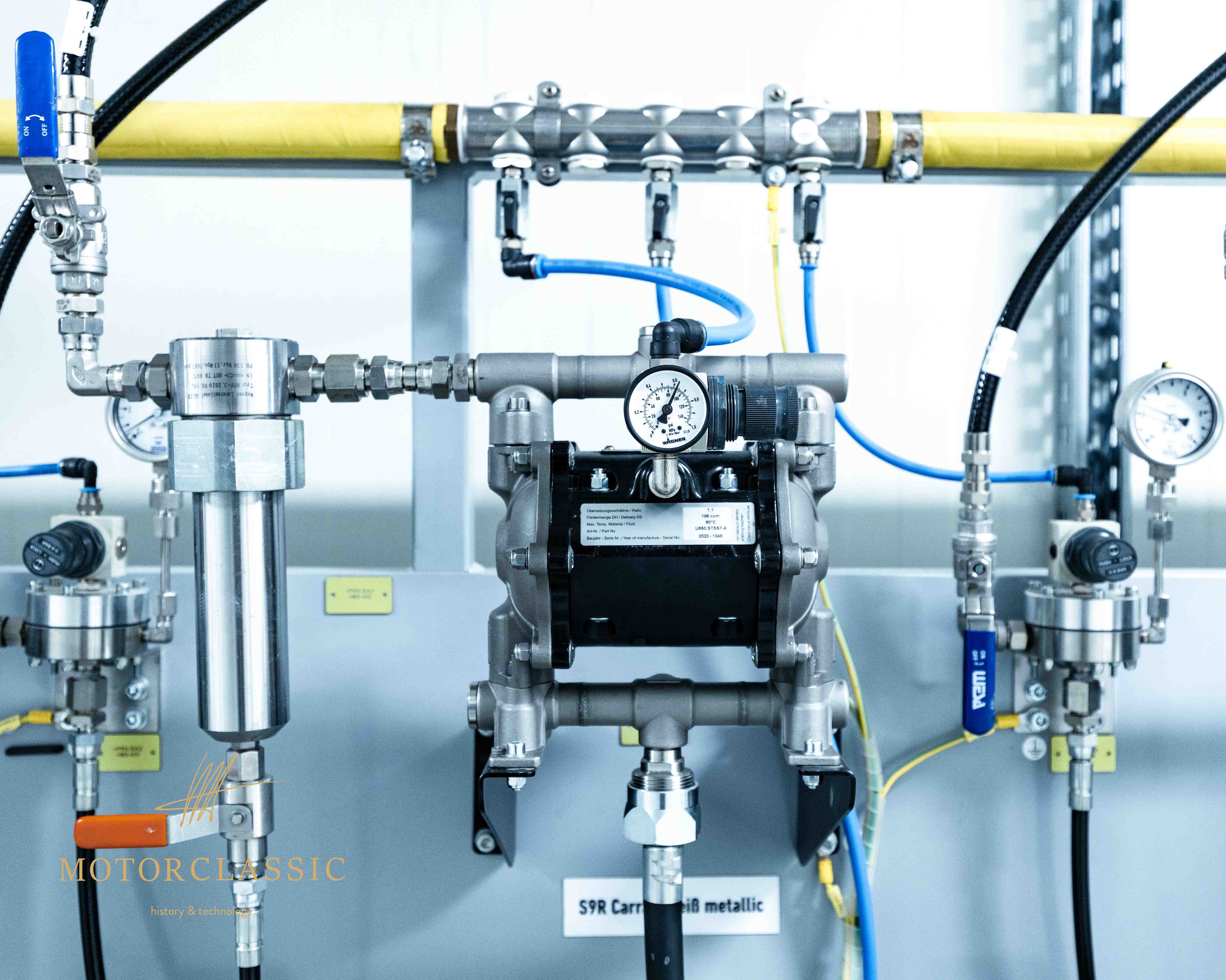paint supply with zip 52 double diaphragm pumps by wagner
