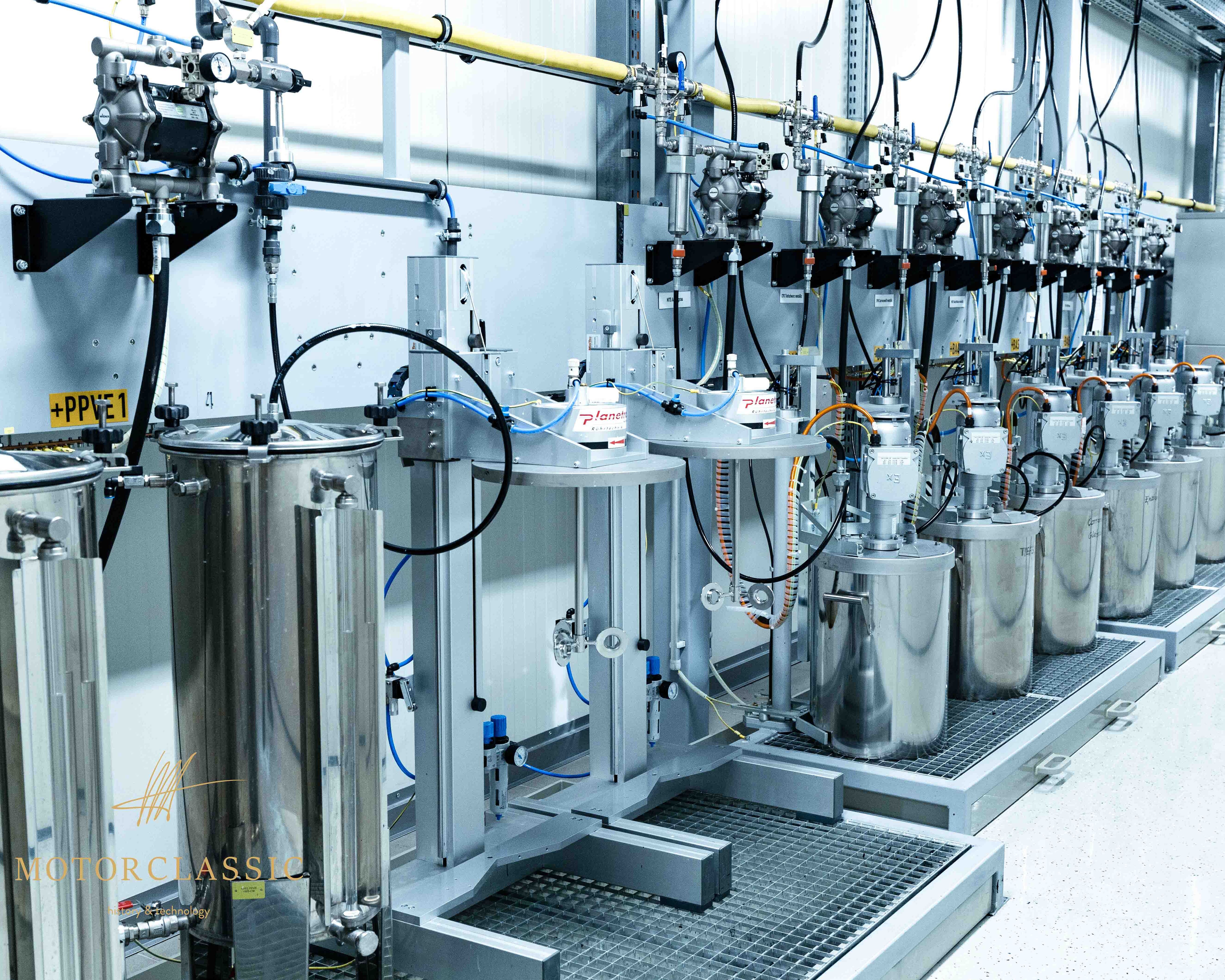 paint supply with zip 52 double diaphragm pumps by wagner