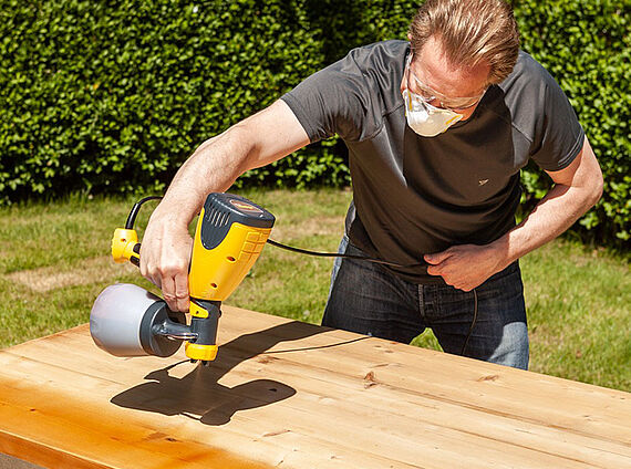 Varnishing a dining table