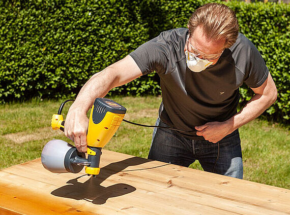 Varnishing a dining table