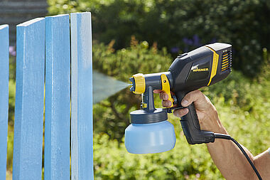 The compact spray system for paint and varnish