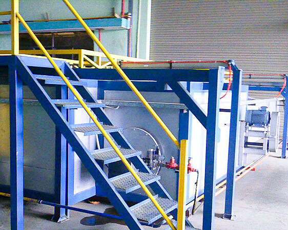 Hot air tunnel for drying treated components