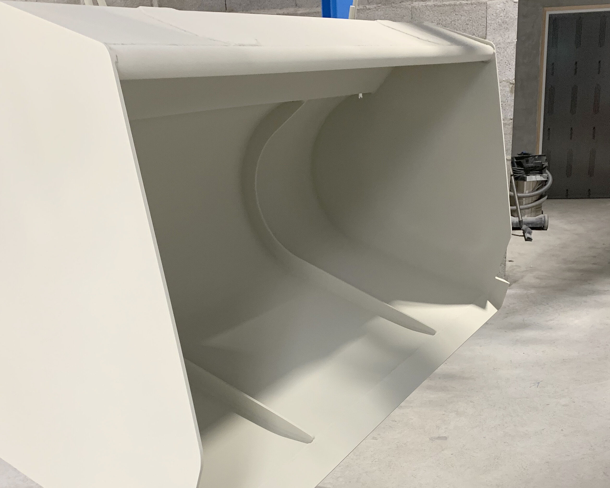 components for agricultural machinery during the coating process
