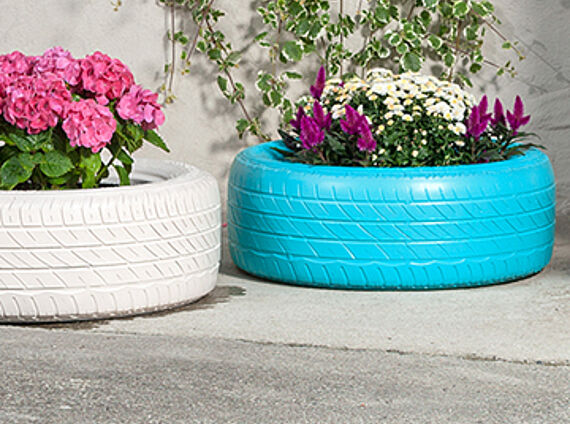 Flower pots made from car tyres