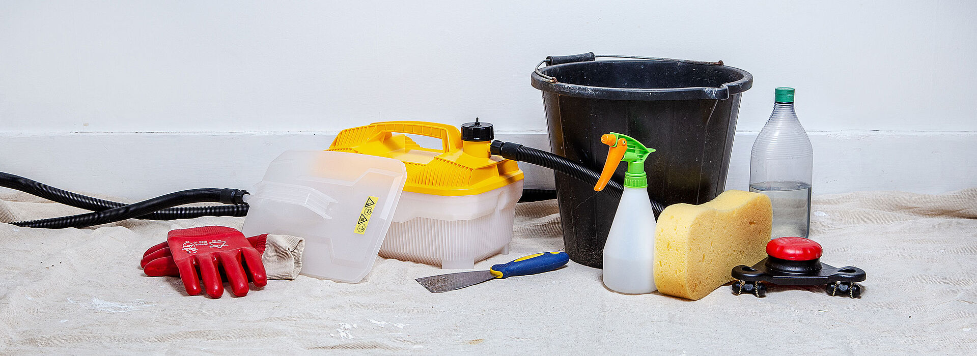 How to Remove Wallpaper Glue Efficiently