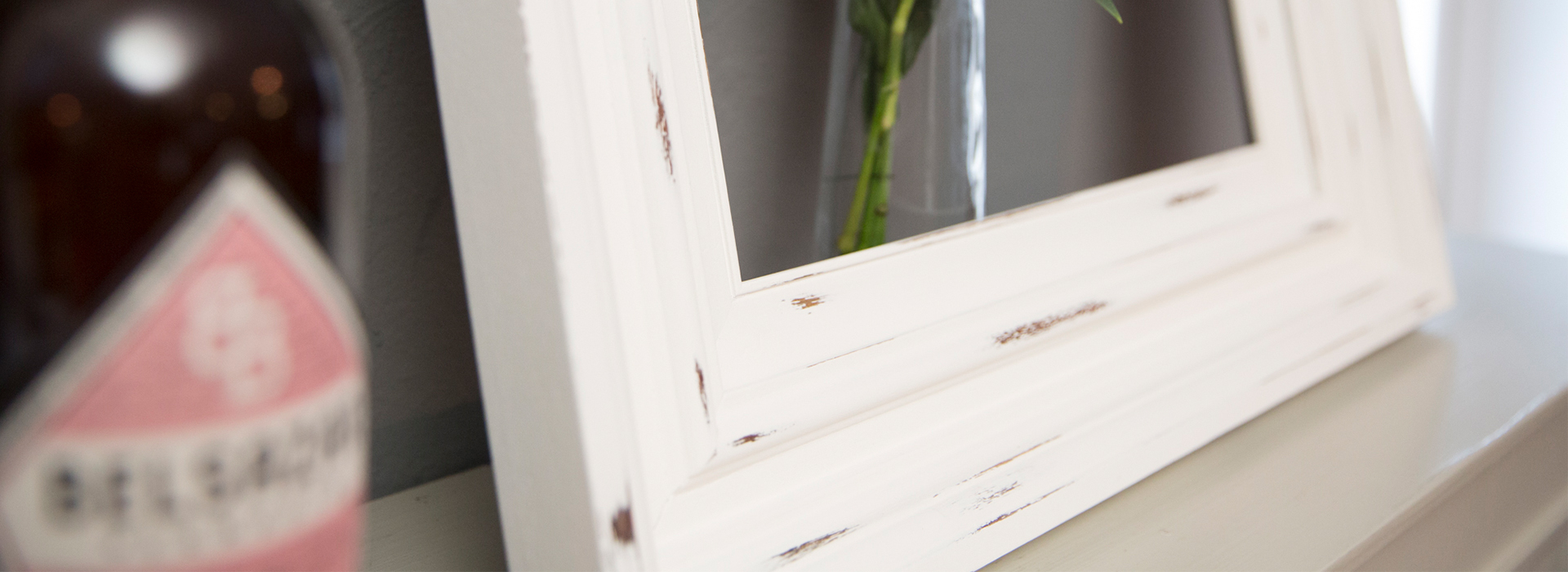 261605 White Shabby Chic Finish Picture Frame 