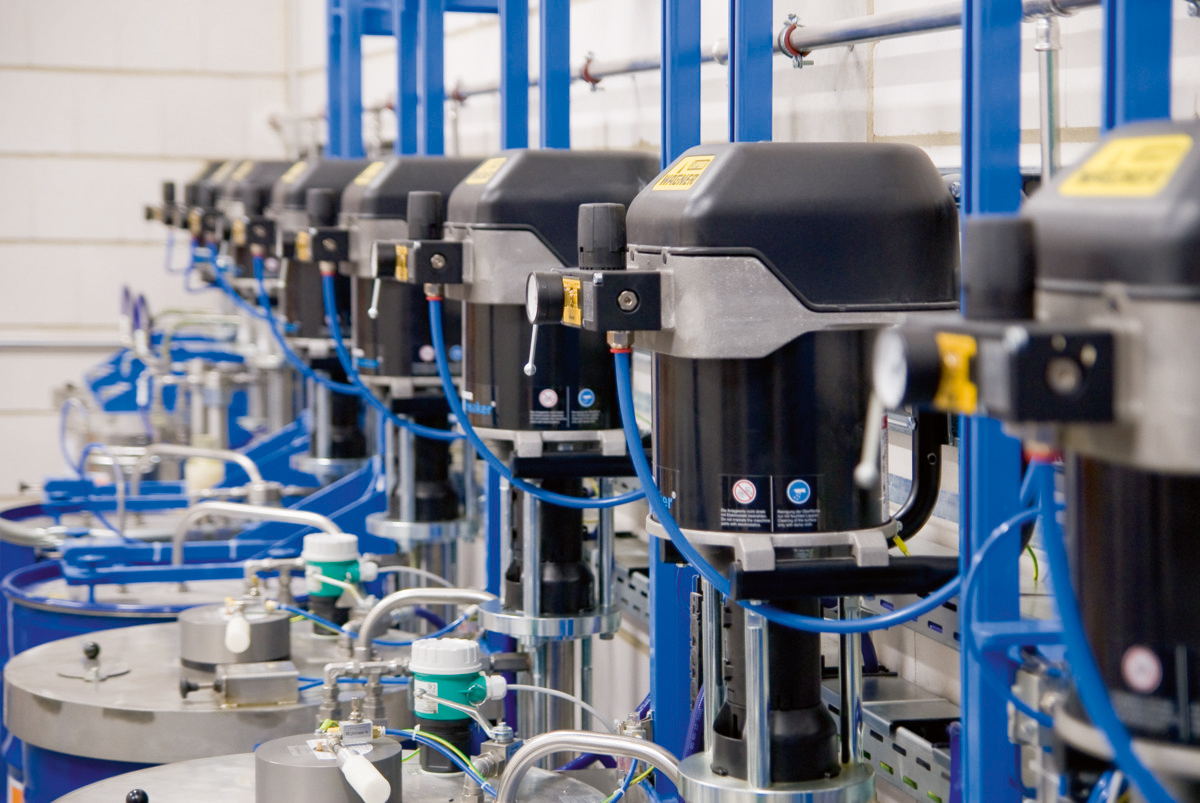 paint supply in a liquid coating system by wagner