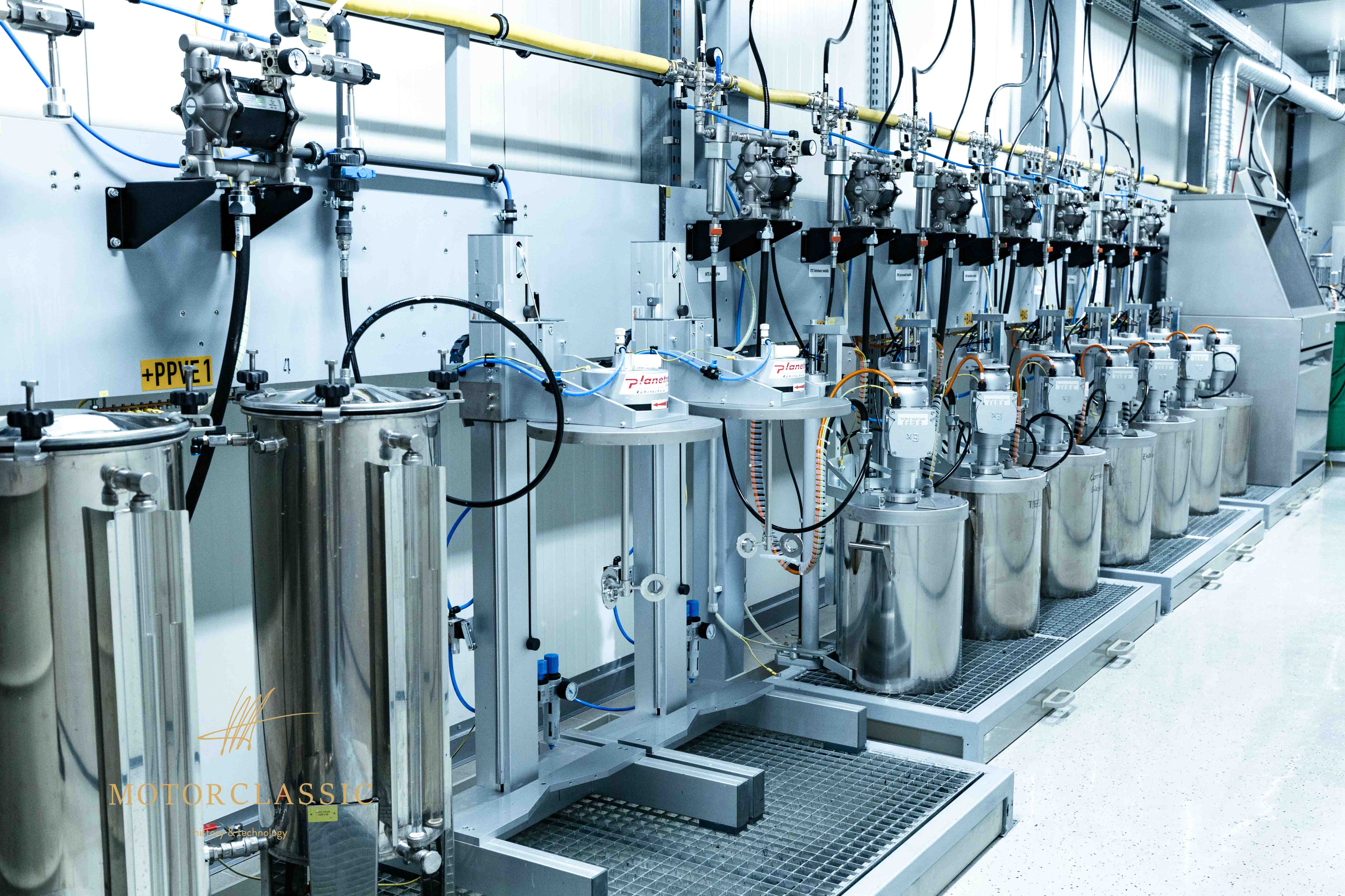 paint supply with double diaphragm pumps